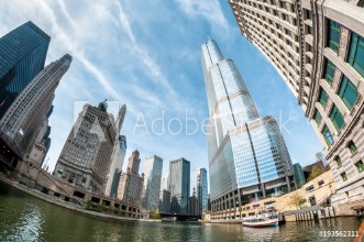Bild på View of Chicago skyscrapers from Chicago River with Fisheye lens Illinois USA